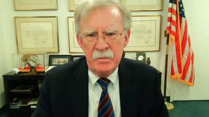 Экс-советник президента США по нацбезопасности признал, что американские власти стояли за беспорядками в Белоруссии