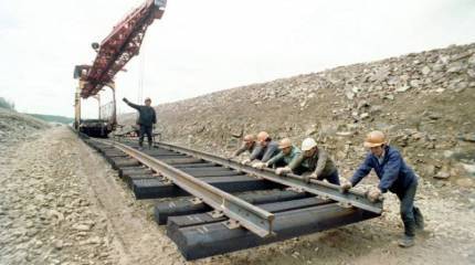 По туркменским рельсам побегут поезда в Таджикистан