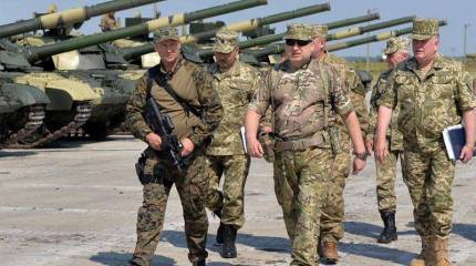 Турчинов вновь заявил о "возможности" введения чрезвычайного положения на юго-востоке Украины