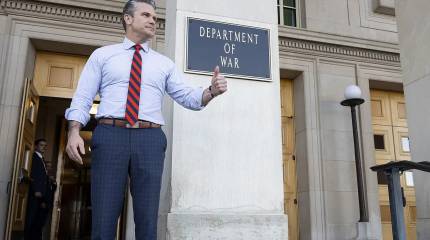 Хегсет: «чуваки в платьях» больше не будут отвлекать американских военных