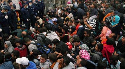 Мигранты: неуправляемый поток или организованное нашествие?