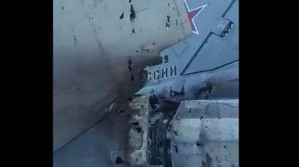 В Сети появились кадры повреждений, полученных фронтовым бомбардировщиком Су-24М ЧВК «Вагнер» над Артёмовском