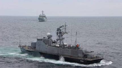 Ракетный катер ВМС Украины без ракет выполнил маневры с британским Echo H87