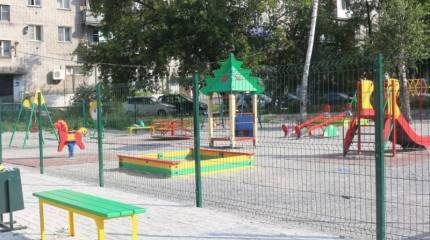 «Напоминает ограду детской площадки» – финны обсуждают строительство забора на границе с Россией