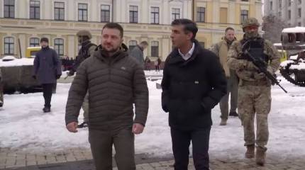 Британский премьер призвал лишить Россию способности пополнять военные арсеналы