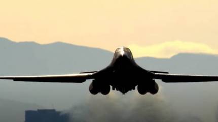В прессе США полёт стратегического бомбардировщика B-1B Lancer над Ормузским проливом назвали сигналом Ирану