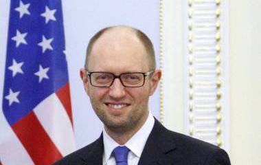 Как Яценюк боится кресло потерять