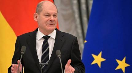 Британский журналист: Для сохранения поста канцлера Шольц должен капитулировать перед Путиным