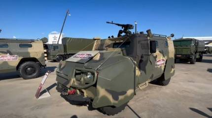 Западная пресса: в зоне боев замечен российский броневик «Тигр-М» в варианте «Безумный Макс»
