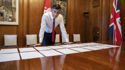 Из-за событий в России власти Британии решили созвать экстренное заседание совета безопасности Cobra