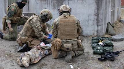 Украинский боевик жалуется в соцсетях на невозможность вывезти убитых и раненых с передовой