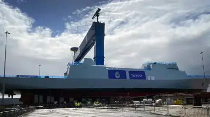 Сквозь смех: правь, Британия, морями!