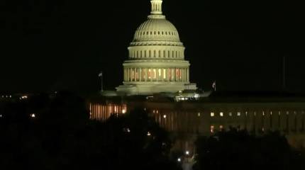 В США правительство приостановило свою работу - наступил шатдаун