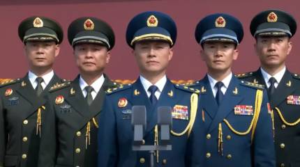 Стали известны слова «кричалки» китайских военных во время парада