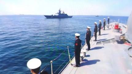 Корабли КНР и России в Ормузском проливе могут помешать США ударить по Ирану