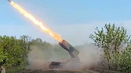 Под Угледаром складывается тяжёлая ситуация, ВСУ вводят в бой резервы и западную бронетехнику