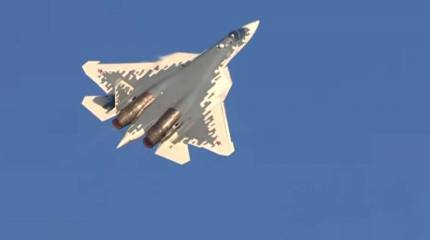 Российские ВКС получили два новых истребителя пятого поколения Су-57