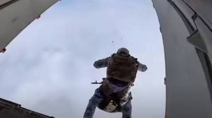 Российский спецназ получил новую парашютную систему «Стайер»