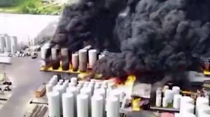 Очередной взрыв в США: сообщается о масштабном пожаре в Луизиане