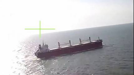 У побережья Одессы на дно отправилось грузовое судно, удары продолжаются