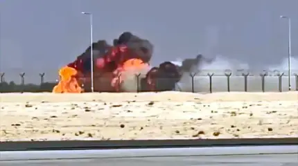 Недолго музыка играла, недолго в небе он сверкал