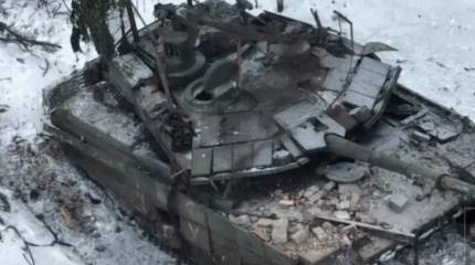 В Сети появились кадры боя российского танка Т-90М с двумя БМП Bradley ВСУ под Авдеевкой