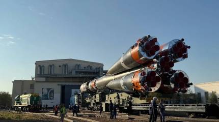 Мантуров: Есть планы построить на Луне атомную электростанцию