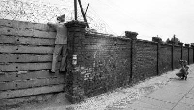 «Стена»: берлинская и харьковская