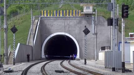 Военкор пишет о нанесении удара по Бескидскому железнодорожному тоннелю на Украине, Минобороны пока не комментирует