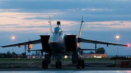 Во время учения истребители-перехватчики авиагруппы «Большое Савино» принудили к посадке условного нарушителя воздушного пространства России