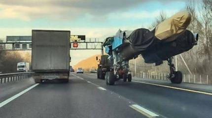 Российский Су-34 на трассе под Воронежем удивил американцев