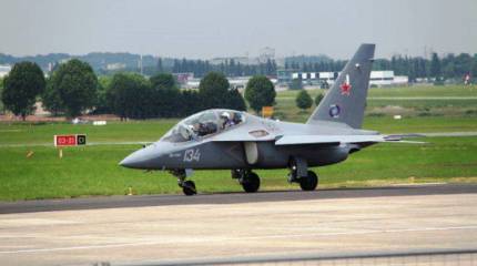 КРЭТ: Як-130 позволяет обучать пилотированию зарубежных истребителей