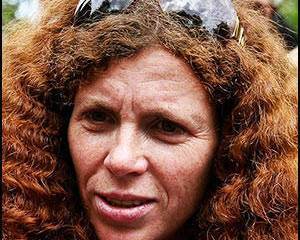 Латынина сошла с ума, приняв народ за бессловесного дебила!