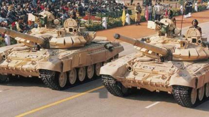 Танки пересекают границу ("Gazeta Finansowa", Польша)