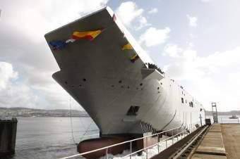 Австралийские ВМС готовы превратить вертолётоносец "Канберра" в авианосец для F-35B
