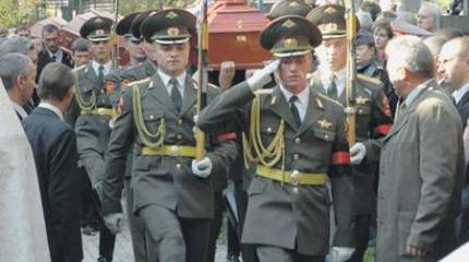 Памятник примирения – кому и зачем