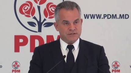 Главный оппонент президента Молдавии олигарх Плахотнюк покинул страну