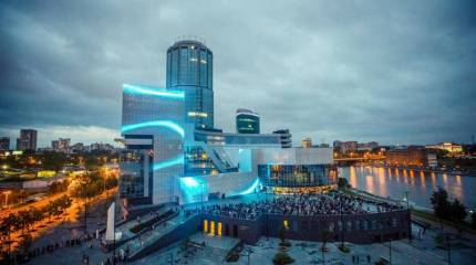 Перепрофилировать в Дворец ветеранов: спецоперация против «Ельцин центра»