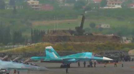 Российские ВКС уничтожили тренировочный лагерь боевиков на севере Сирии