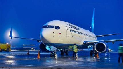 Глава "Победы" о подготовке пилотов в РФ: Даже на "кукурузник" подготовить не могут