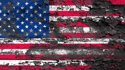 Французский политик предрек США упадок из-за продолжения поддержки Киева