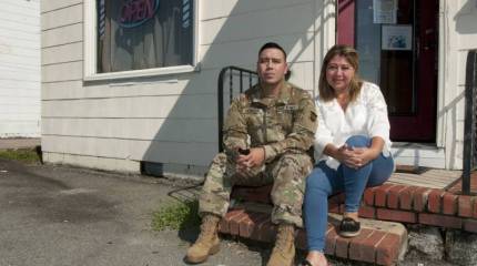 «Примерно половина американцев не платят налоги»: профессор о жизни в США