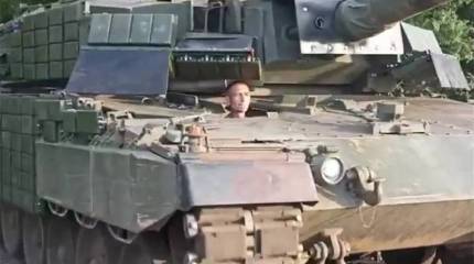 «Не имеют брони для отражения атак российских ОБТ»: в западной прессе объясняют оснащение ВСУ танков Leopard 2A4 советской защитой