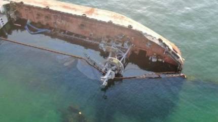 У побережья Одессы завершилась операция по подъему затонувшего танкера