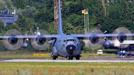 Два американских самолета P-8 Poseidon впервые прибыли на Украину