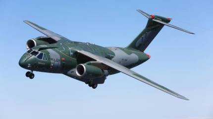 Бразильский военно-транспортный самолёт Embraer KC-390