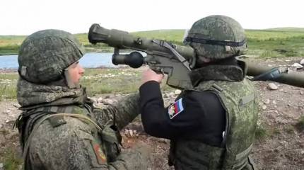 Партия новых переносных зенитных ракетных комплексов поступила на вооружение зенитных подразделений ВВО