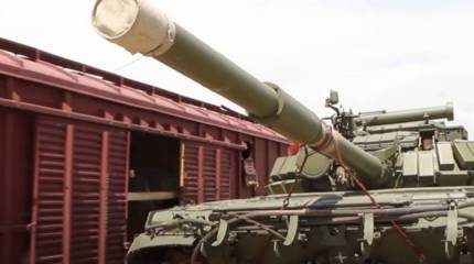 201-я военная база в Таджикистане пополнилась модернизированными танками Т-72Б3