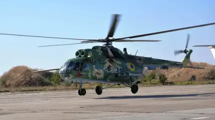 俄罗斯国防部公布了一段视频，显示一枚“天竺葵”导弹击中了一架乌克兰空军的米-8直升机。