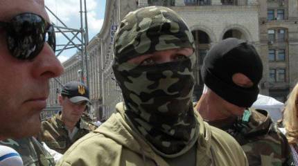 Командир наци-батальона просит помощи у Красного Креста